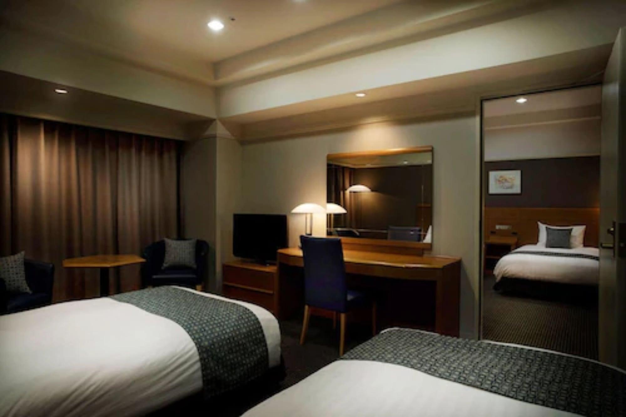 Royton Sapporo Hotel Exteriér fotografie A room at the hotel