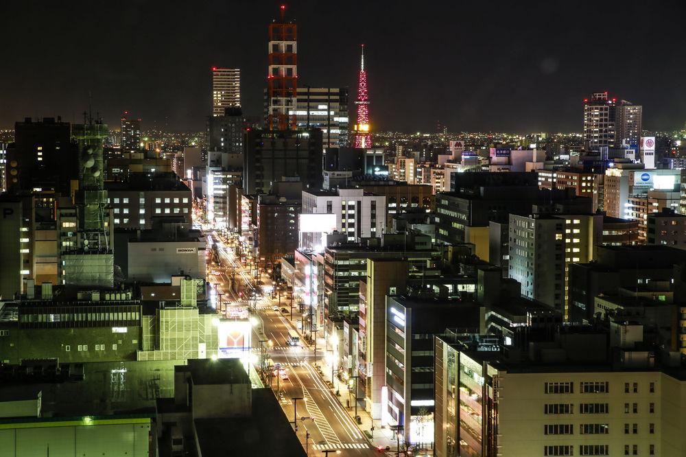 Royton Sapporo Hotel Exteriér fotografie View of the city at night